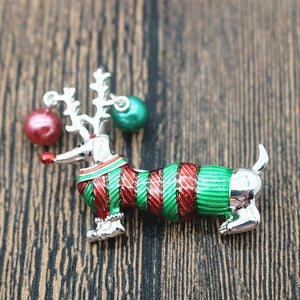 Dach Everywhere™ Christmas Themed Enamel Brooch Pin
